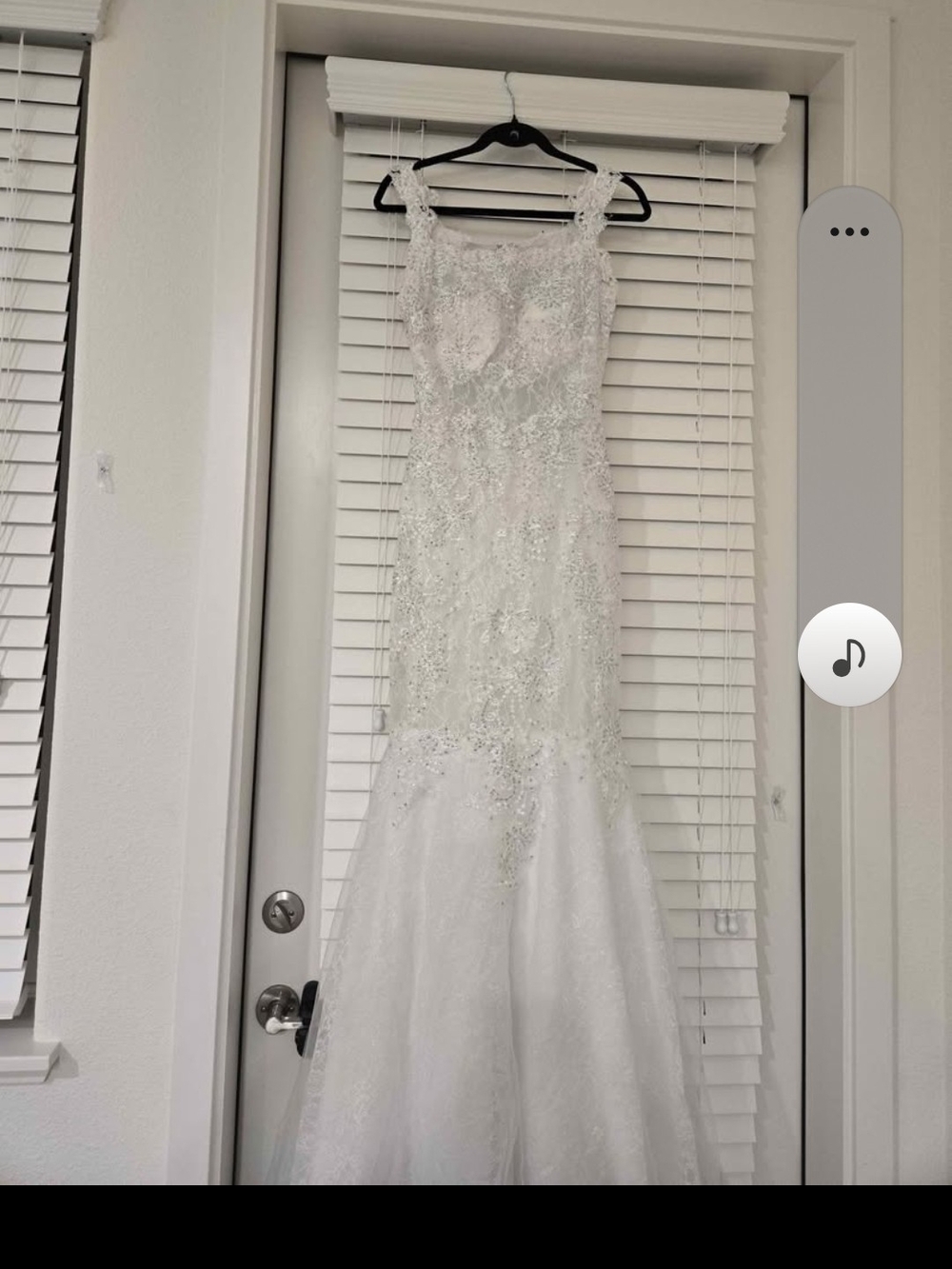 White Lace Mermaid Wedding Dress - Unbranded